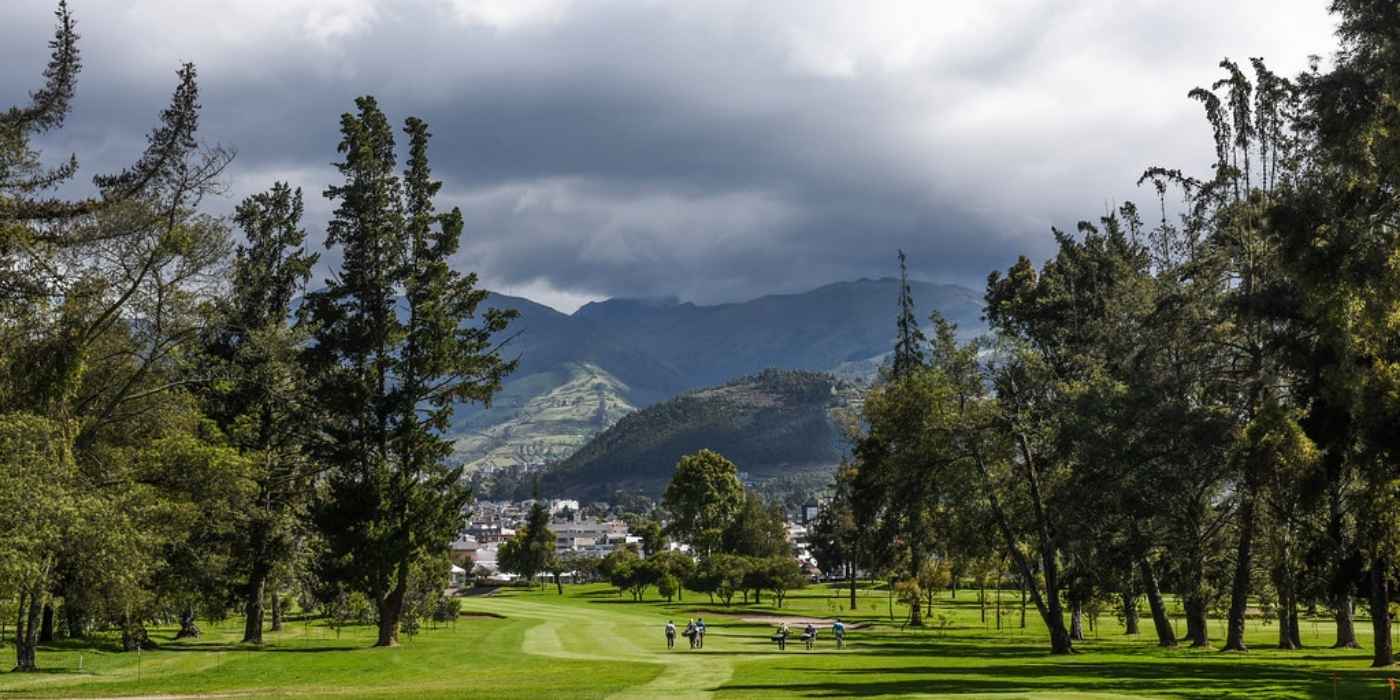Cover image for the article: Ecuador: Golf, Culture and Tourist Attractions